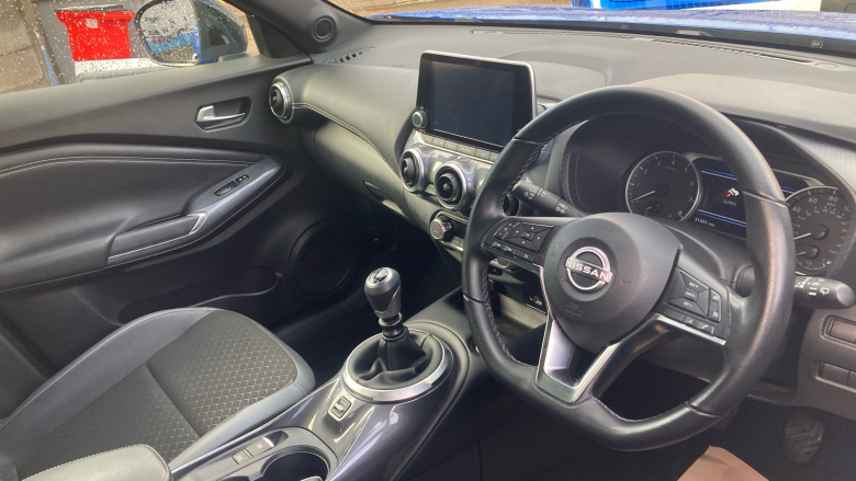 Nissan Juke 1.0 DiG-T 114 N-Connecta 5dr Petrol Hatchback